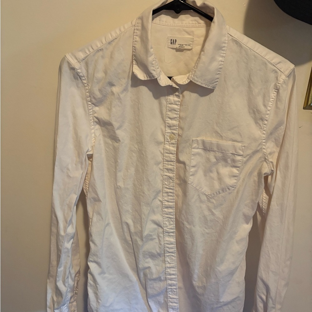 GAP Women’s Casual light pink Button Down Shirt